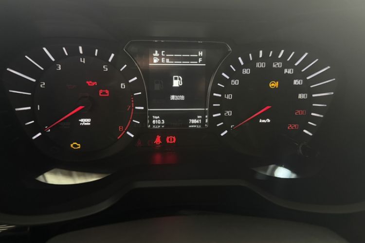 Used GAC Trumpchi GS4 2015 200T Manual Luxury Edition Odometer Close Up