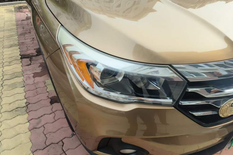 Used GAC Trumpchi GS4 2015 200T Manual Elite Edition Right Front Headlight