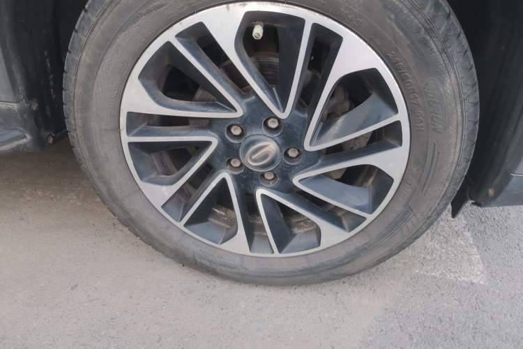 Used GAC Trumpchi GS4 2015 200T Manual Luxury Edition Right Front Wheel Hub