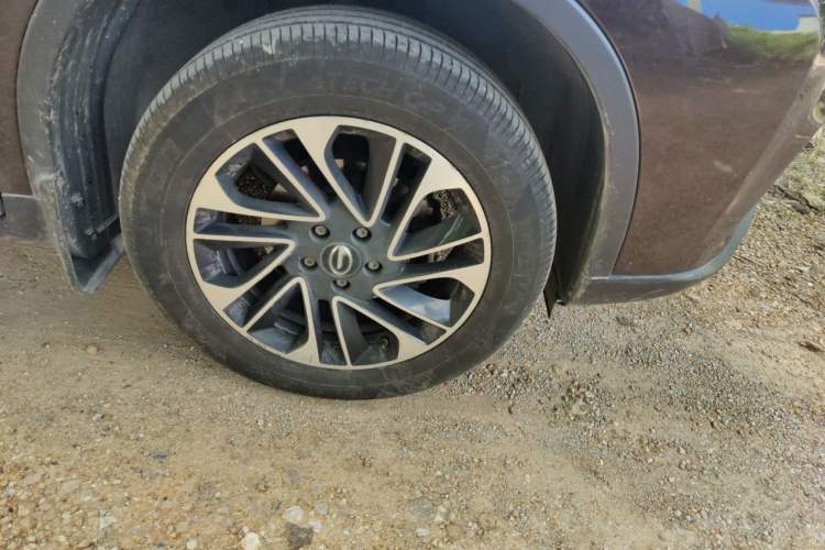 Used GAC Trumpchi GS4 2015 200T Manual Elite Edition Right Front Wheel Hub