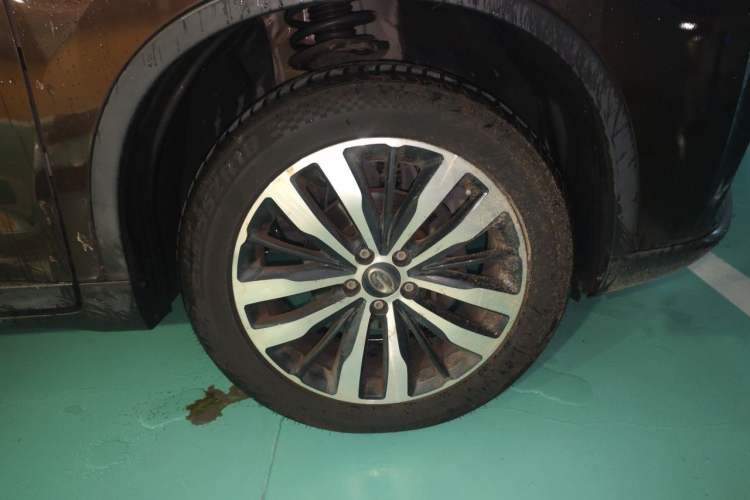 Used GAC Trumpchi GS4 2015 200T G-DCT Prestige Edition Right Front Wheel Hub