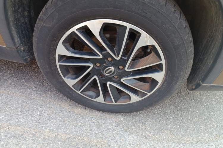Used GAC Trumpchi GS4 2015 200T Manual Luxury Edition Right Front Wheel Hub