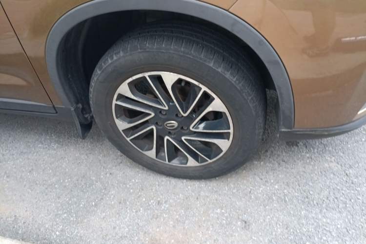 Used GAC Trumpchi GS4 2015 200T Manual Elite Edition Right Front Wheel Hub