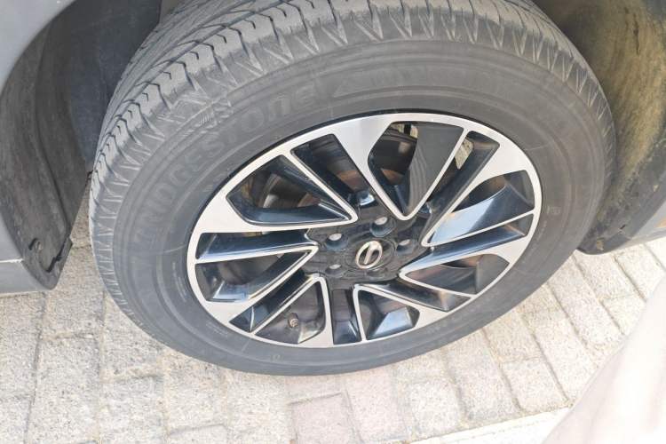 Used GAC Trumpchi GS4 2015 200T Manual Luxury Edition Right Front Wheel Hub