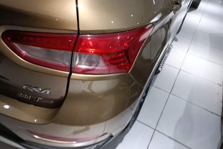 Used GAC Trumpchi GS4 2015 200T G-DCT Elite Edition Right Rear Taillight