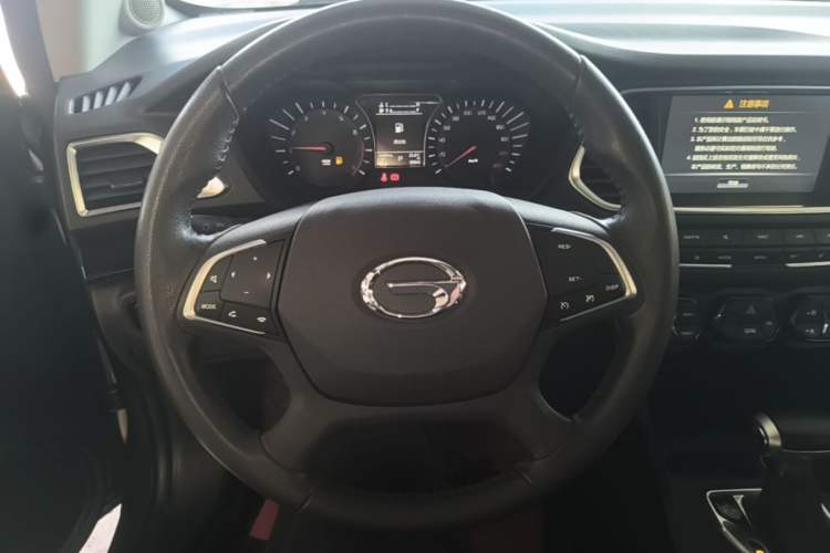 Used GAC Trumpchi GS4 2015 200T G-DCT Luxury Edition Steering Wheel