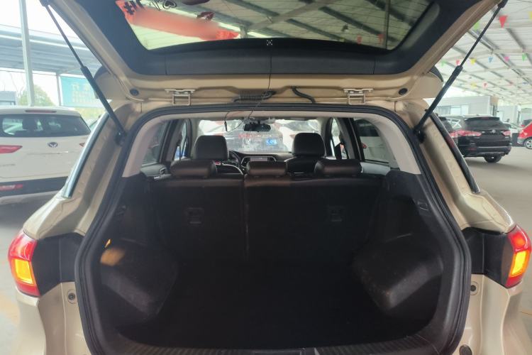 Used GAC Trumpchi GS4 2015 200T G-DCT Luxury Edition Trunk