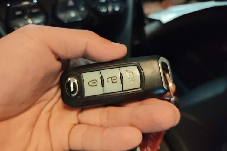 Used GAC Trumpchi GS4 2015 200T G-DCT Elite Edition Vehicle Key