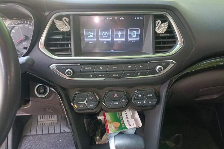 Used GAC Trumpchi GS4 2015 200T G-DCT Luxury Edition Audio And AC Panel