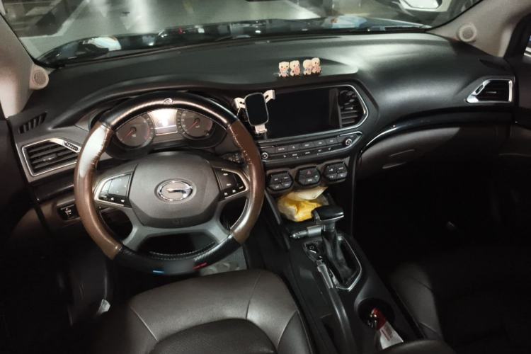 Used GAC Trumpchi GS4 2015 200T G-DCT Luxury Edition Center Console