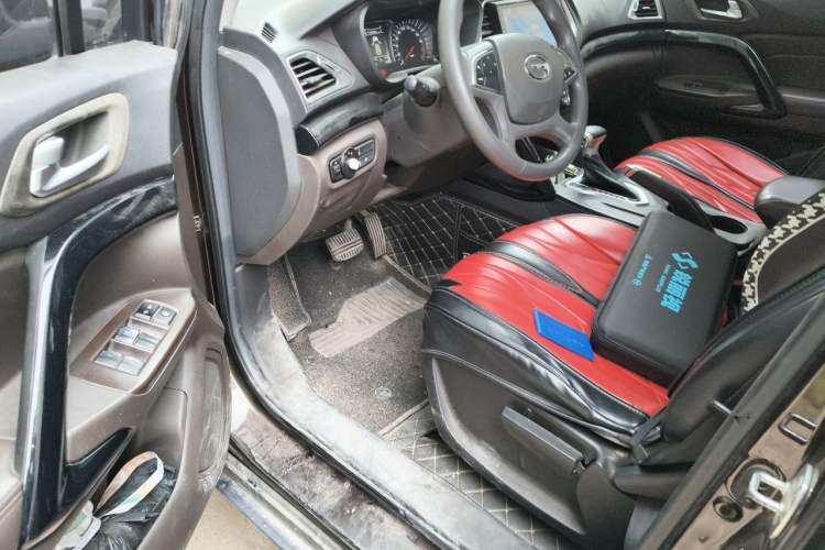 Used GAC Trumpchi GS4 2015 200T G-DCT Elite Edition Driver Seat