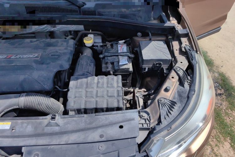 Used GAC Trumpchi GS4 2015 200T Manual Elite Edition Engine Bay Left