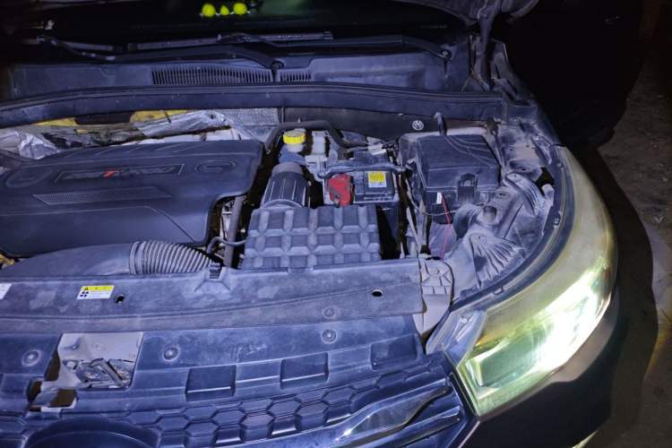 Used GAC Trumpchi GS4 2015 200T Manual Elite Edition Engine Bay Left