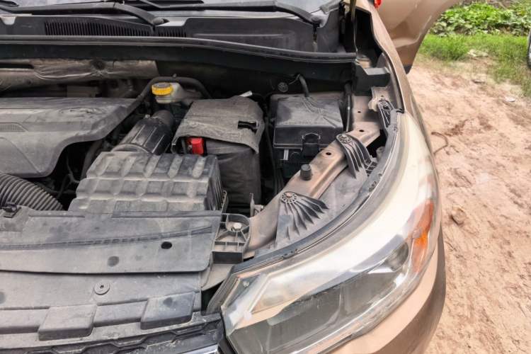 Used GAC Trumpchi GS4 2015 200T G-DCT Luxury Edition Engine Bay Left