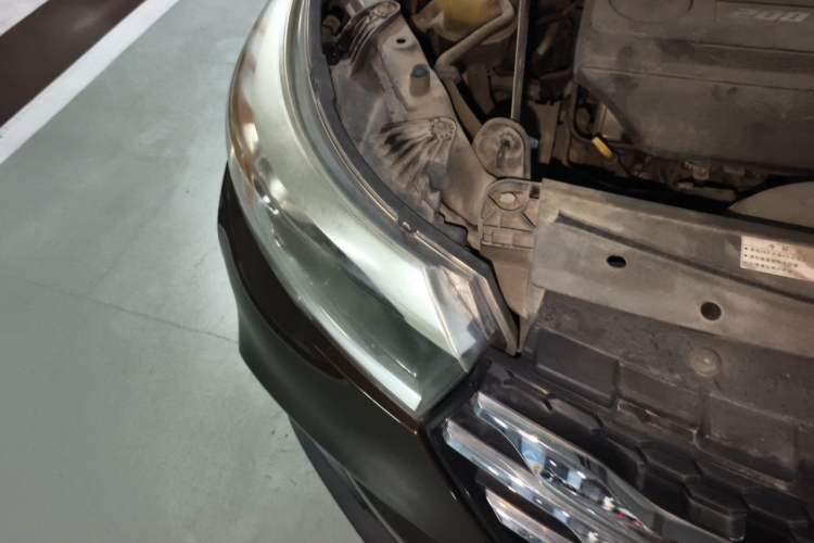 Used GAC Trumpchi GS4 2015 200T G-DCT Luxury Edition Engine Bay Right
