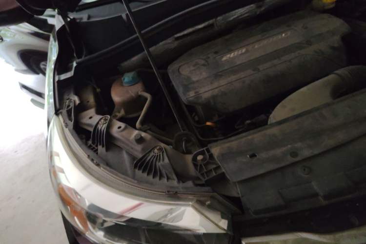 Used GAC Trumpchi GS4 2015 200T G-DCT Comfort Edition Engine Bay Right