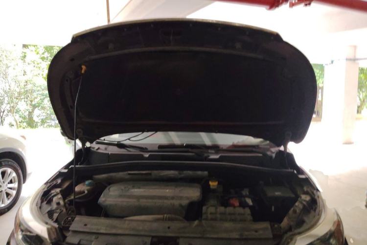 Used GAC Trumpchi GS4 2015 200T G-DCT Comfort Edition Engine Bay