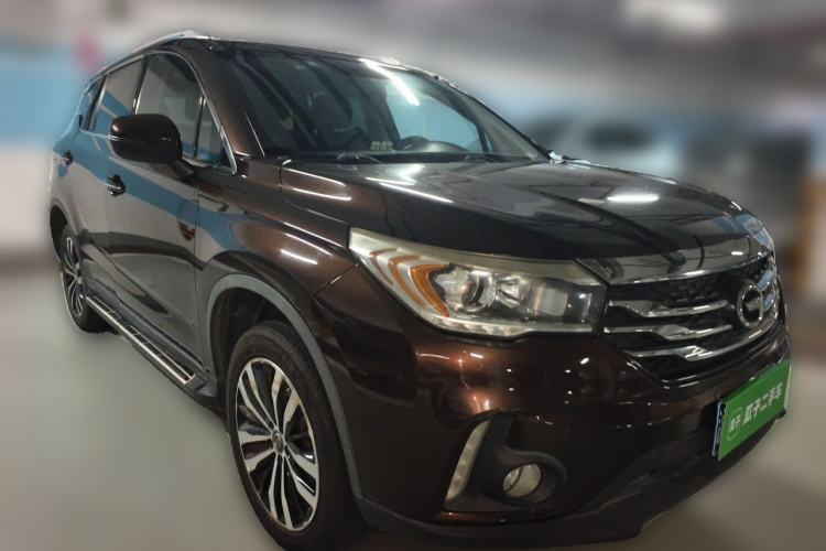 Used GAC Trumpchi GS4 2015 200T G-DCT Luxury Edition Front Right 45 Deg