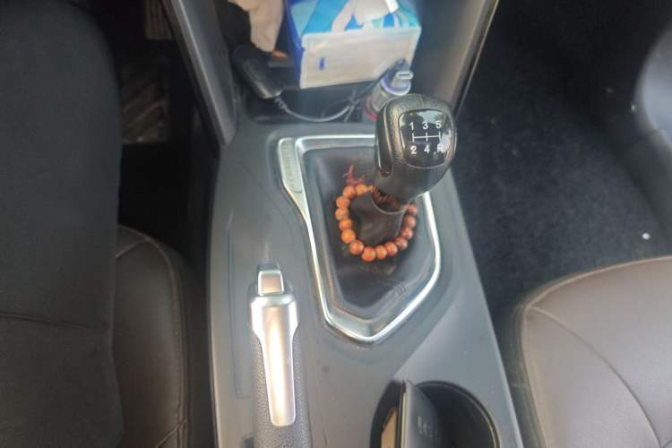 Used GAC Trumpchi GS4 2015 200T Manual Elite Edition Gear Lever