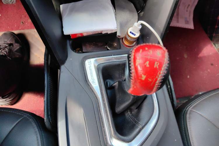 Used GAC Trumpchi GS4 2015 200T Manual Elite Edition Gear Lever