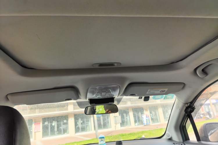Used GAC Trumpchi GS4 2015 200T G-DCT Luxury Edition Headliner