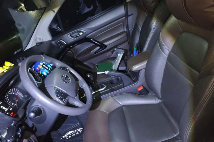 Used GAC Trumpchi GS4 2015 200T Manual Elite Edition Left Front Seat