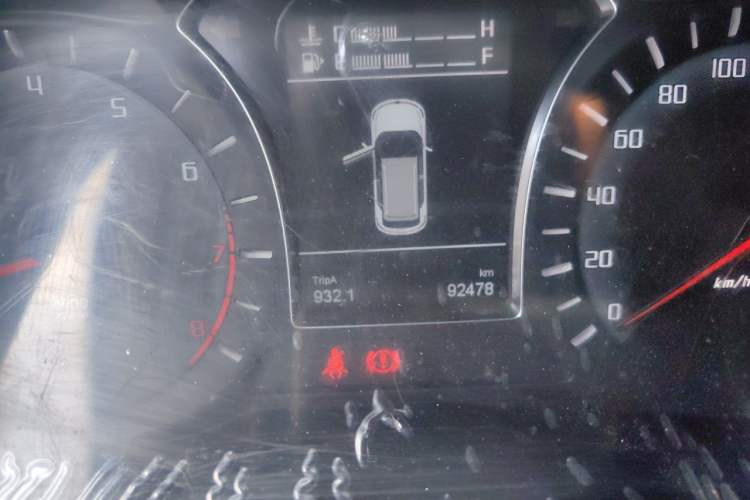 Used GAC Trumpchi GS4 2015 200T Manual Elite Edition Odometer Close Up