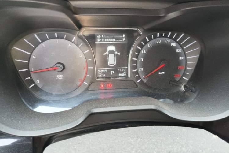 Used GAC Trumpchi GS4 2015 200T G-DCT Elite Edition Odometer Close Up
