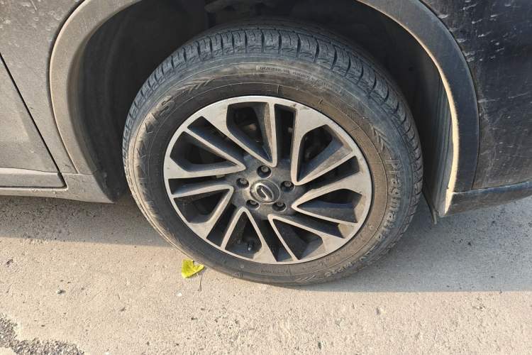 Used GAC Trumpchi GS4 2015 200T Manual Elite Edition Right Front Wheel Hub