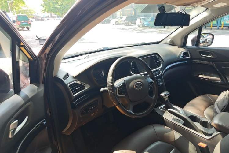 Used GAC Trumpchi GS4 2015 200T G-DCT Luxury Edition Center Console
