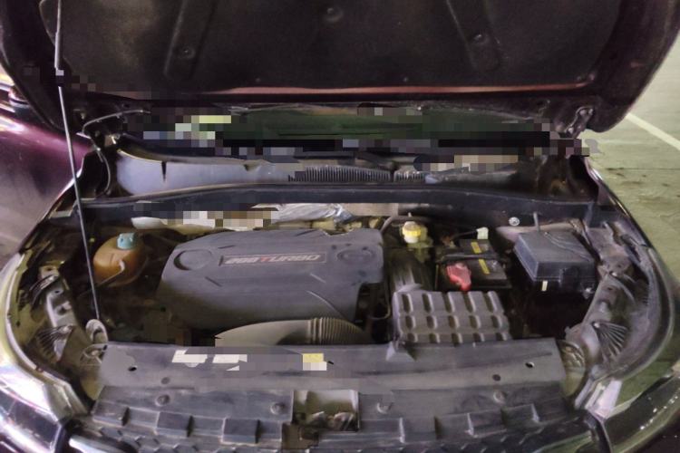 Used GAC Trumpchi GS4 2015 200T G-DCT Elite Edition Engine Bay