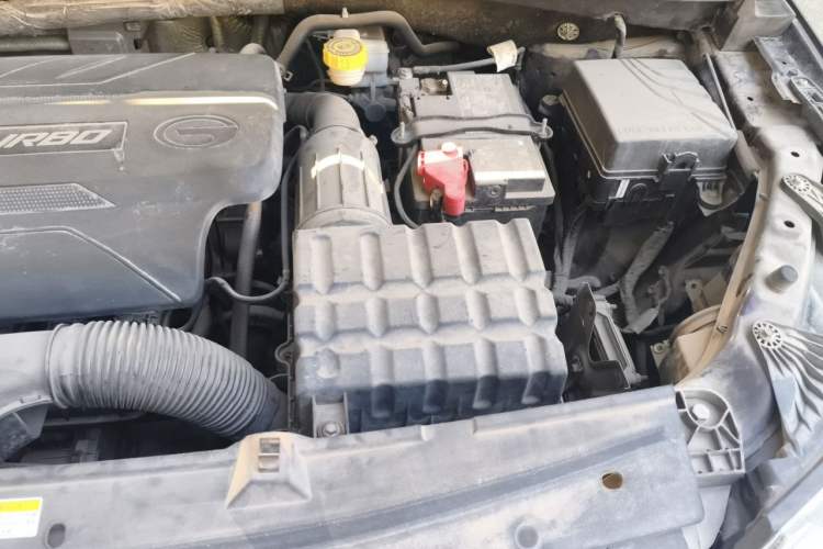 Used GAC Trumpchi GS4 2015 200T G-DCT Elite Edition Engine Bay Left