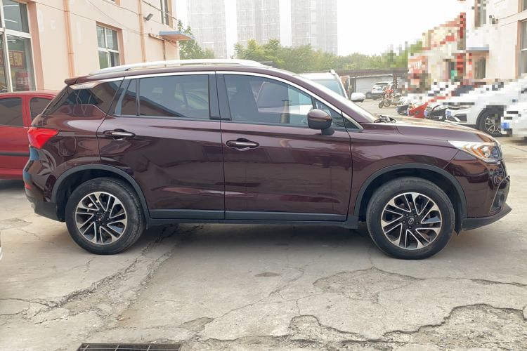 Used GAC Trumpchi GS4 2015 200T Manual Luxury Edition Exterior 2