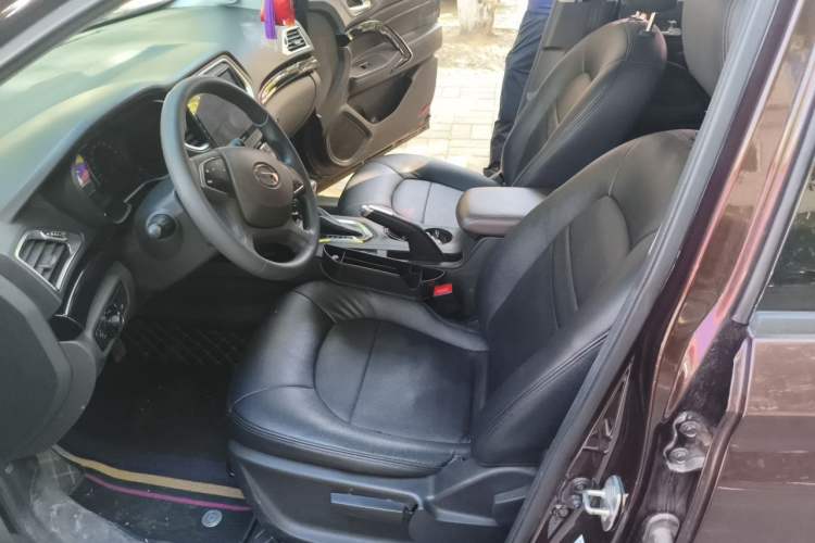 Used GAC Trumpchi GS4 2015 200T G-DCT Elite Edition Left Front Seat