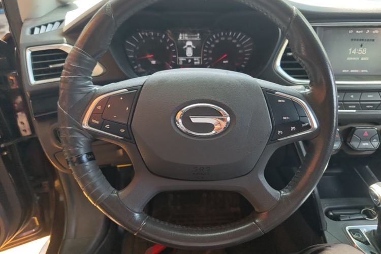 Used GAC Trumpchi GS4 2015 200T G-DCT Luxury Edition Steering Wheel