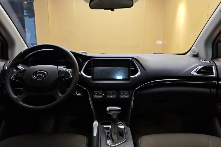 Used GAC Trumpchi GS4 2015 200T G-DCT Elite Edition Audio And AC Panel