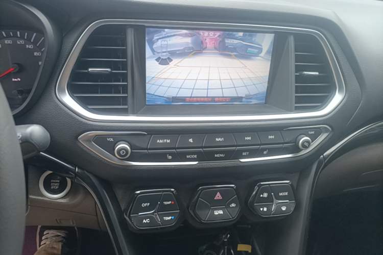 Used GAC Trumpchi GS4 2015 200T G-DCT Luxury Edition Audio And AC Panel
