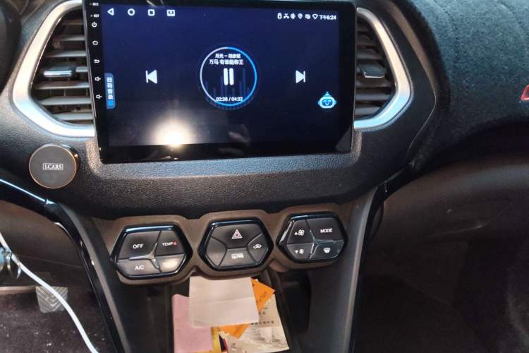 Used GAC Trumpchi GS4 2015 200T Manual Luxury Edition Audio And AC Panel