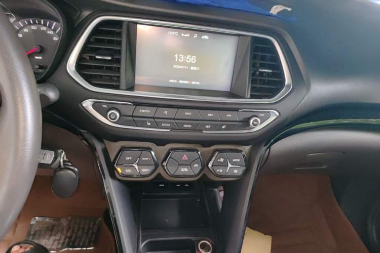 Used GAC Trumpchi GS4 2015 200T Manual Luxury Edition Audio And AC Panel
