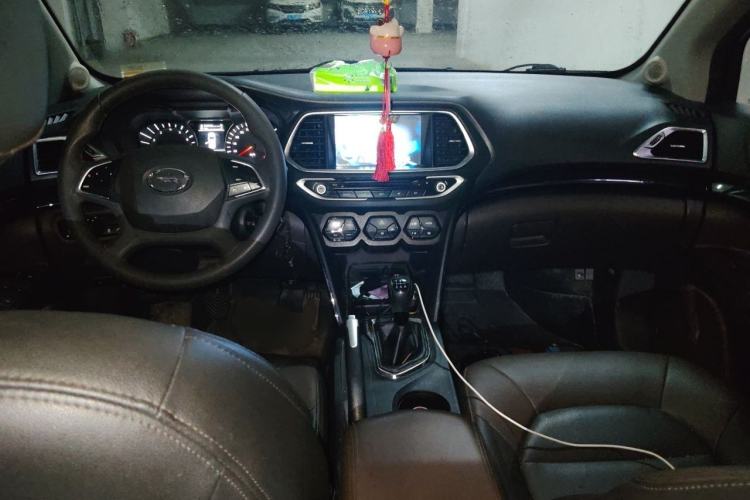 Used GAC Trumpchi GS4 2015 200T Manual Elite Edition Center Console