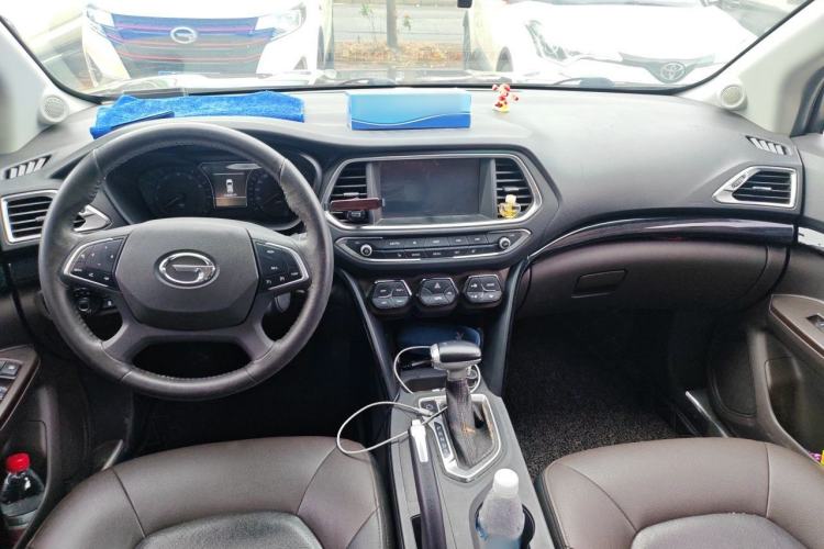 Used GAC Trumpchi GS4 2015 200T G-DCT Luxury Edition Center Console