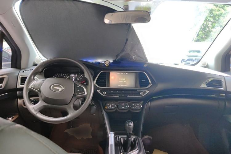 Used GAC Trumpchi GS4 2015 200T Manual Luxury Edition Center Console