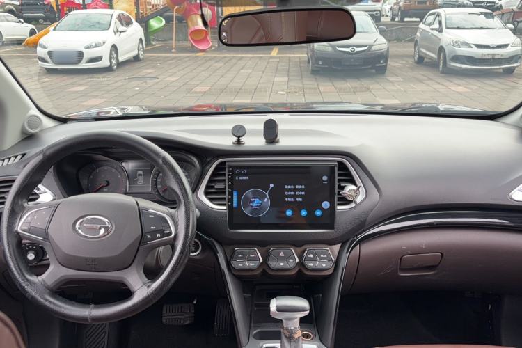 Used GAC Trumpchi GS4 2015 200T G-DCT Elite Edition Center Console