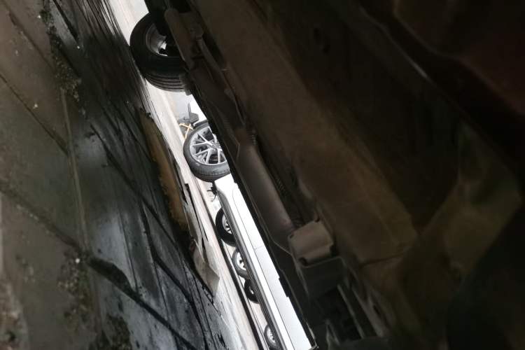 Used GAC Trumpchi GS4 2015 200T Manual Comfort Edition Chassis Front Right