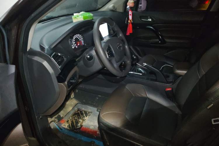 Used GAC Trumpchi GS4 2015 200T Manual Elite Edition Driver Seat