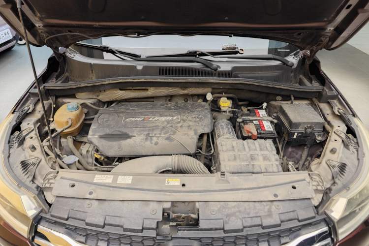 Used GAC Trumpchi GS4 2015 200T G-DCT Elite Edition Engine Bay