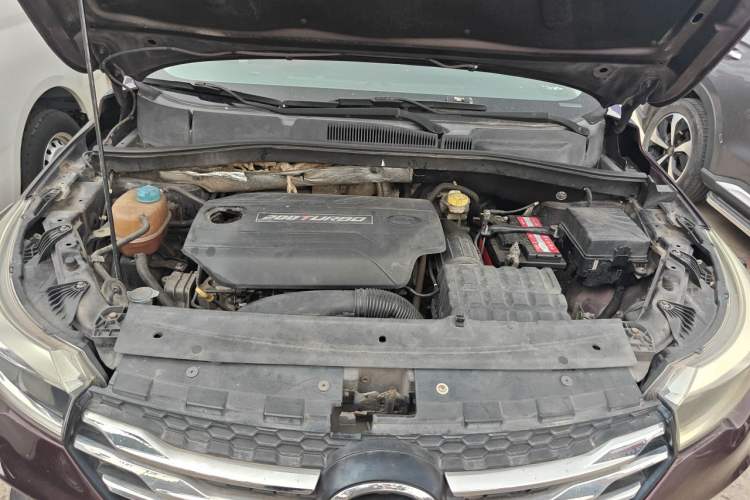 Used GAC Trumpchi GS4 2015 200T G-DCT Elite Edition Engine Bay