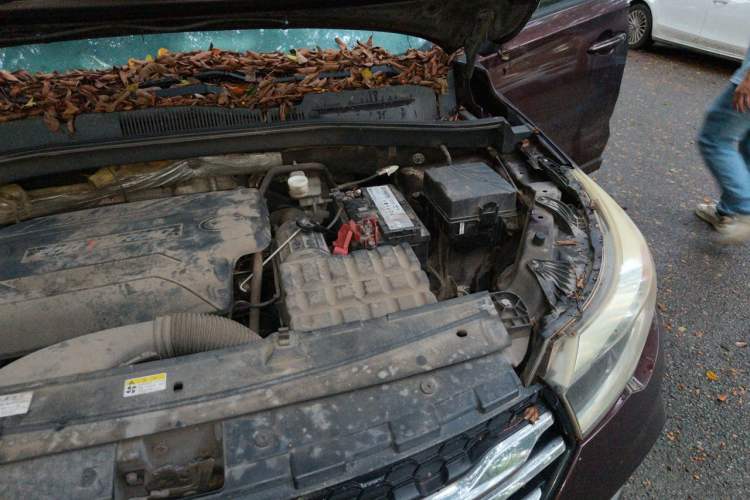 Used GAC Trumpchi GS4 2015 200T G-DCT Luxury Edition Engine Bay Left