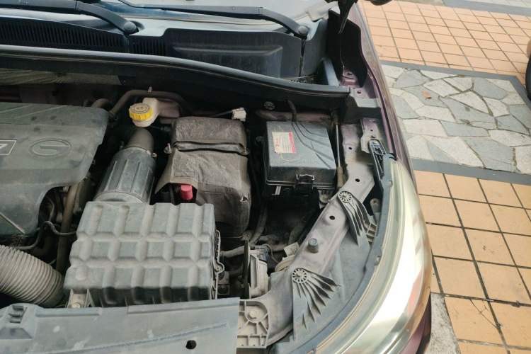 Used GAC Trumpchi GS4 2015 200T G-DCT Luxury Edition Engine Bay Left