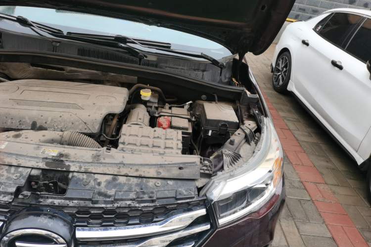 Used GAC Trumpchi GS4 2015 200T Manual Comfort Edition Engine Bay Left